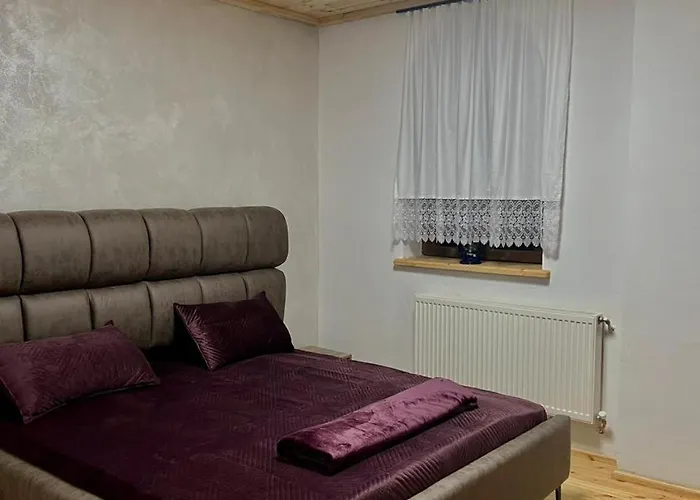 Bujtina Oxhaku I Docit 3* Peshkopi