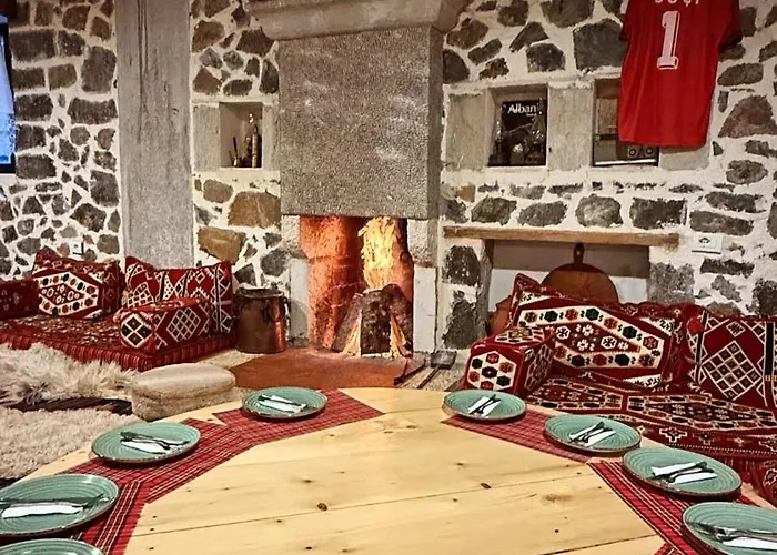 Bujtina Oxhaku I Docit Konukevi 3*
