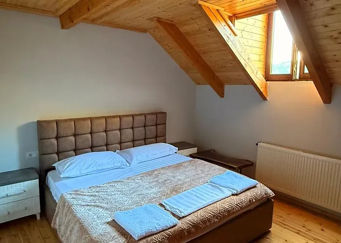 Konukevi Bujtina Oxhaku I Docit Peshkopi