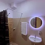 Maison d'hôtes Bujtina Oxhaku I Docit 3*