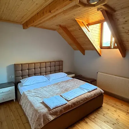 Maison d'hôtes Bujtina Oxhaku I Docit Peshkopi