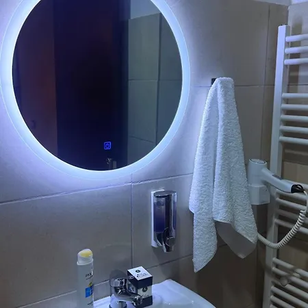 Bujtina Oxhaku I Docit 3* Peshkopi