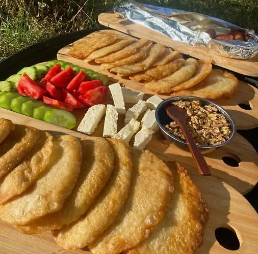 Bujtina Oxhaku I Docit 3* Peshkopi